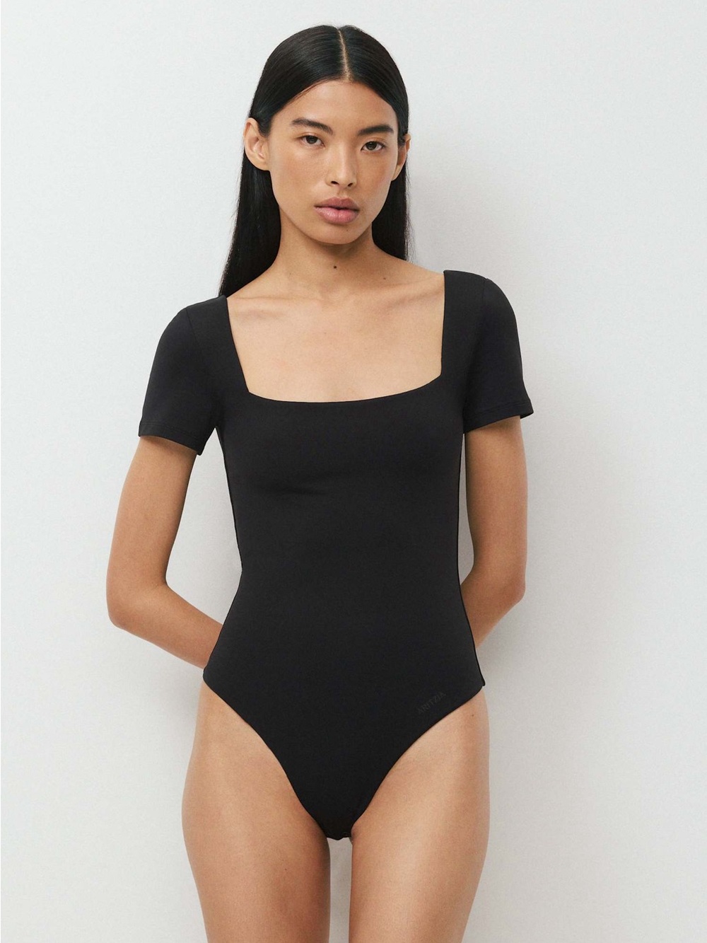 Aritzia Babaton Square Neck Contour Bodysuit; Black, size S! NWOT